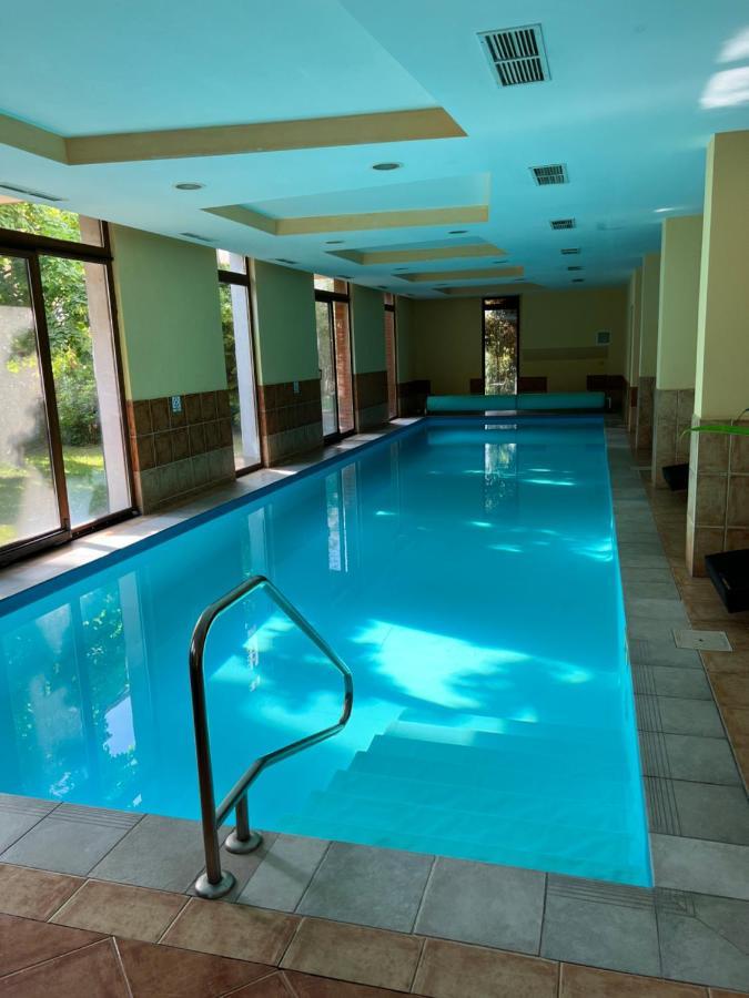 Dorina Wellness Apartment Сиофок Екстериор снимка