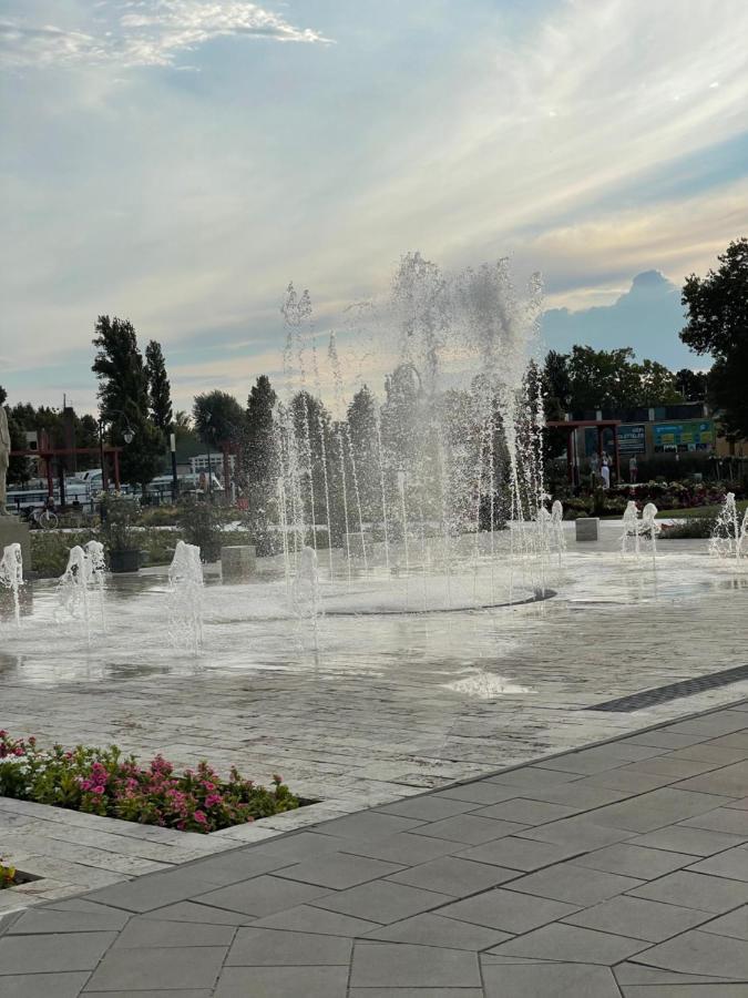 Dorina Wellness Apartment Сиофок Екстериор снимка