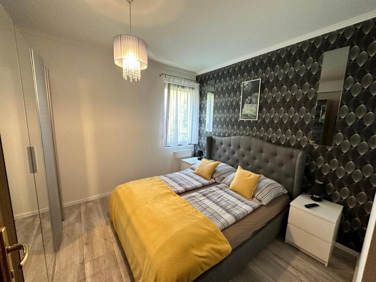 Dorina Wellness Apartment Сиофок Екстериор снимка