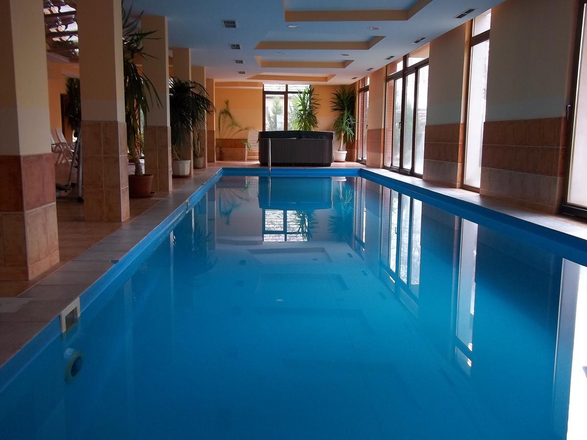 Dorina Wellness Apartment Сиофок Екстериор снимка