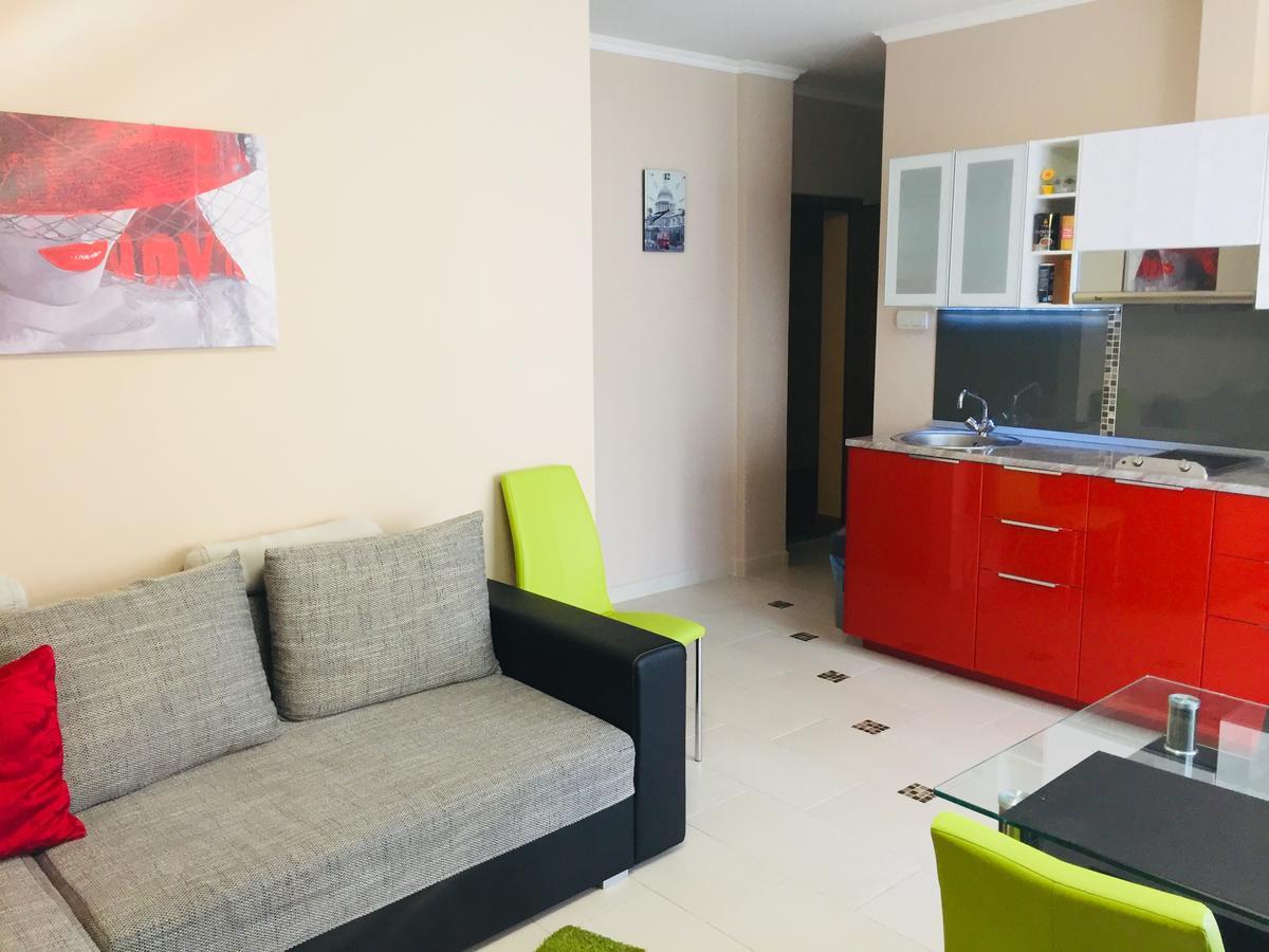 Dorina Wellness Apartment Сиофок Екстериор снимка