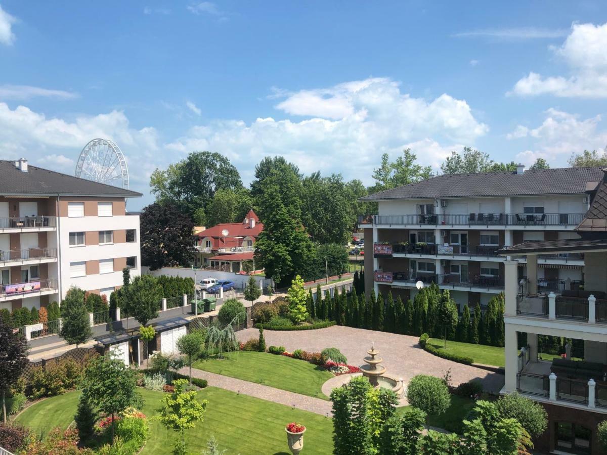Dorina Wellness Apartment Сиофок Екстериор снимка